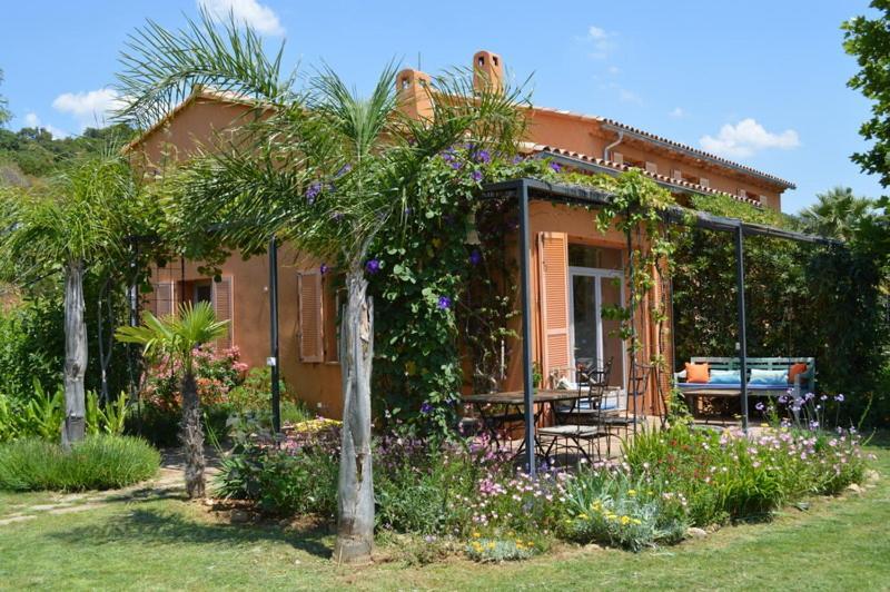 House With Garden And Sea View Villa La Londe-les-Maures Exteriör bild
